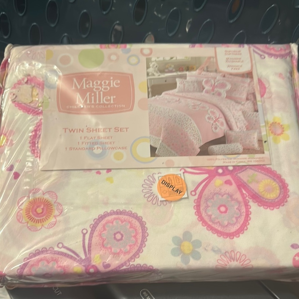 Chloe Luxury Sheet Set with Pink and Yellow Accents